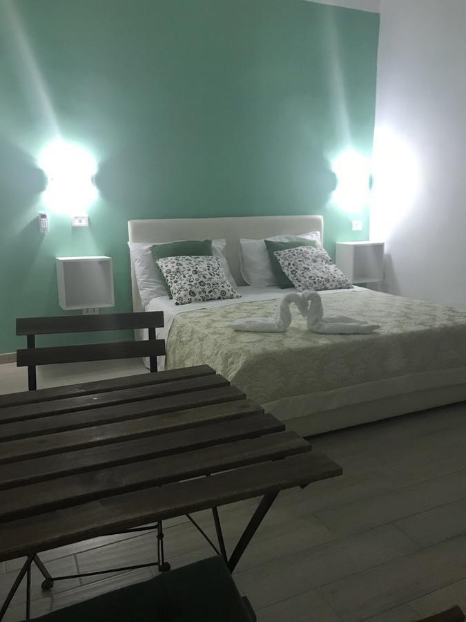 Decumani Prestige Bed and breakfast